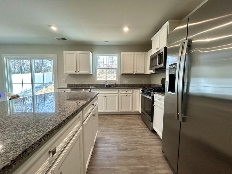 5427 Hughesdale Dr - Photo 7 of 25