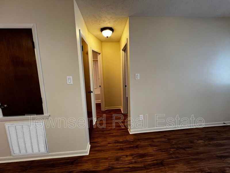 2716 Helaman Ct #12 - Photo 5 of 16