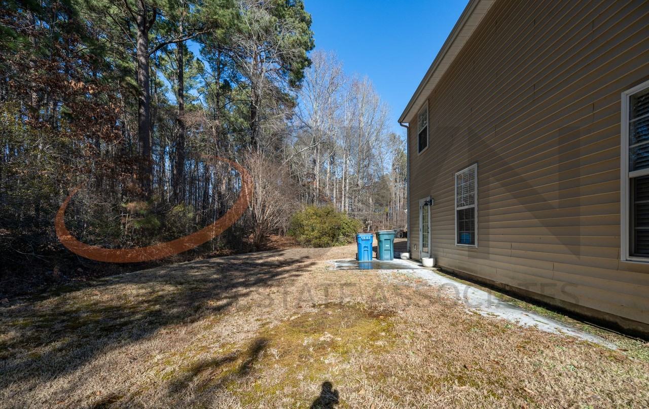 23 Crescent Hill Ct - Photo 3 of 19