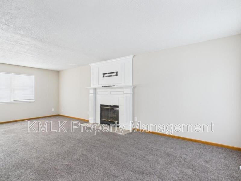 411 Treeview Dr - Photo 6 of 50