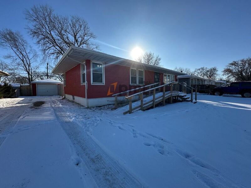 6617 Parrish Ave - Photo 3 of 20