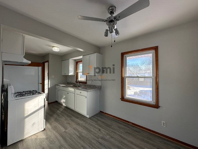 6617 Parrish Ave - Photo 6 of 20