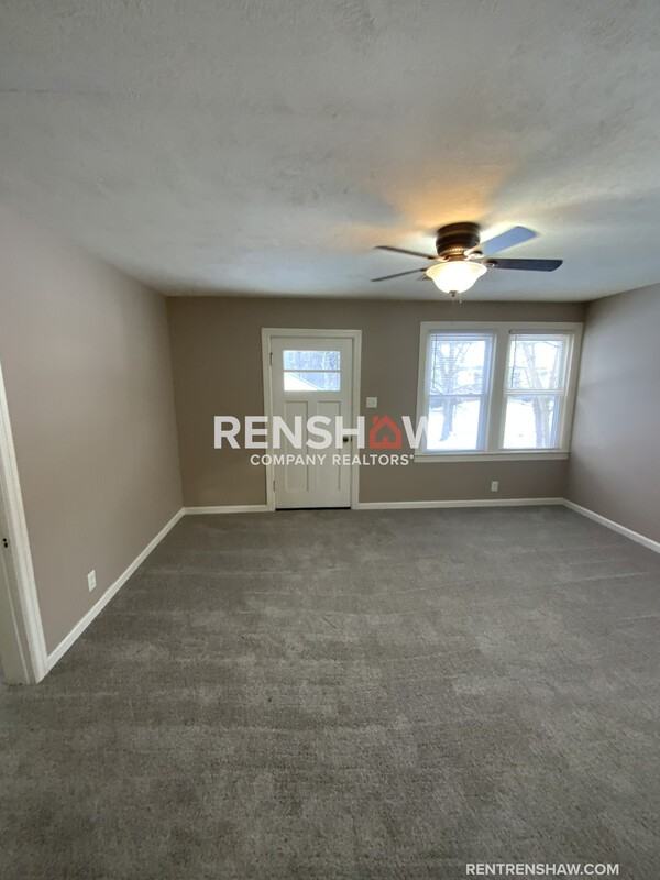 441 Bishop St - Photo 4 of 24