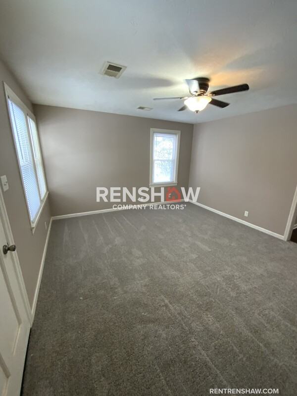 441 Bishop St - Photo 6 of 24