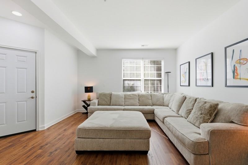 613 Spectator Ave - Photo 6 of 14