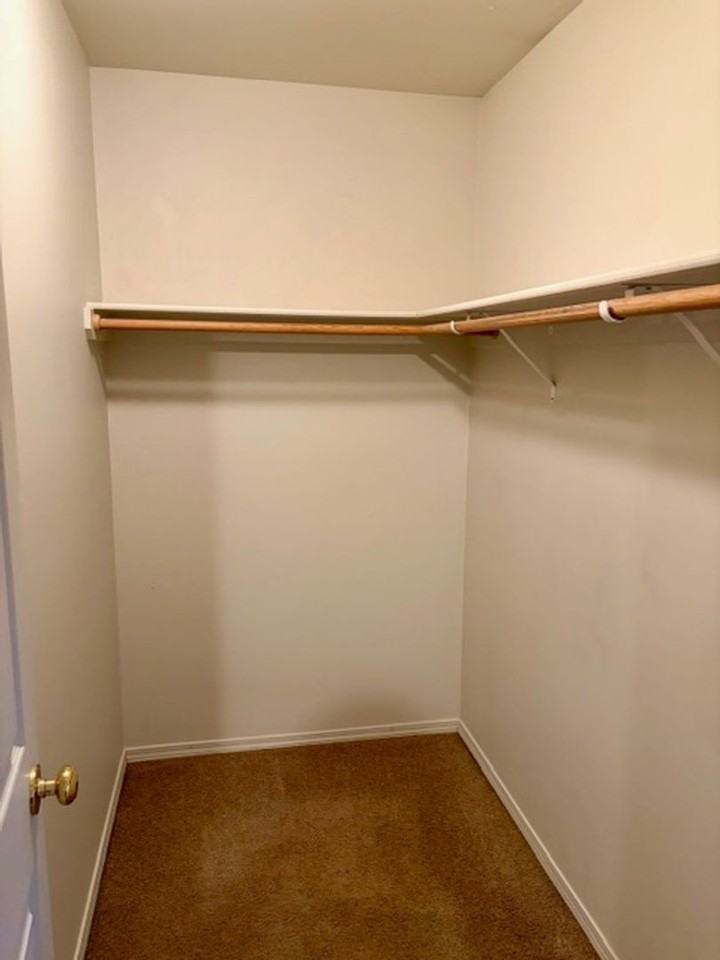 515 Michael Grove Ave - Photo 7 of 29