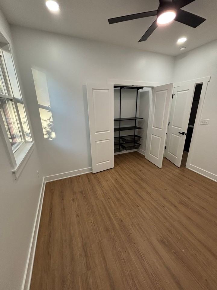 2821 S Delaware St - Photo 5 of 8