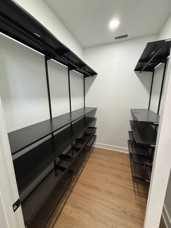 2821 S Delaware St - Photo 6 of 8