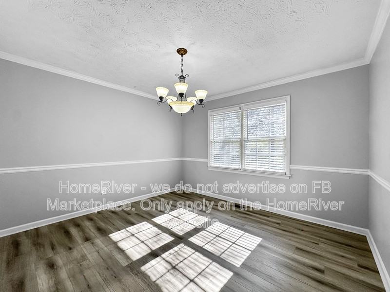 1890 Tree Brooke Ln - Photo 7 of 29