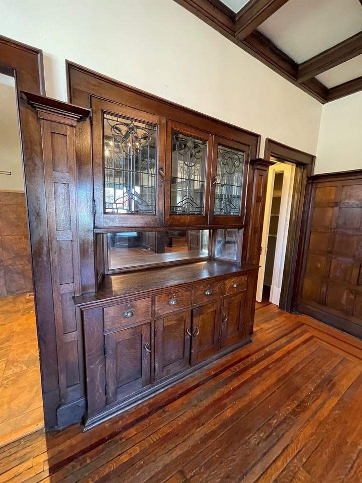 Monitor 6373 - Photo 5 of 30