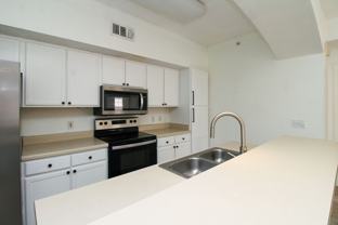 7960 Preserve Cir #621 - Photo 1 of 1