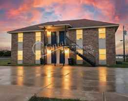 5902 Greengate Dr #D - Photo 1 of 1