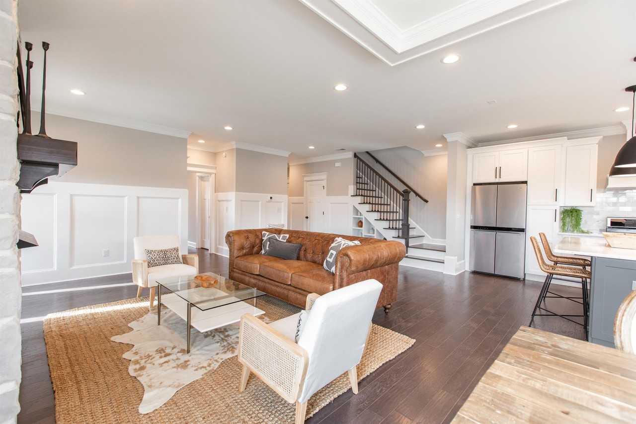 1033 South Westyn Loop - Photo 6 of 27