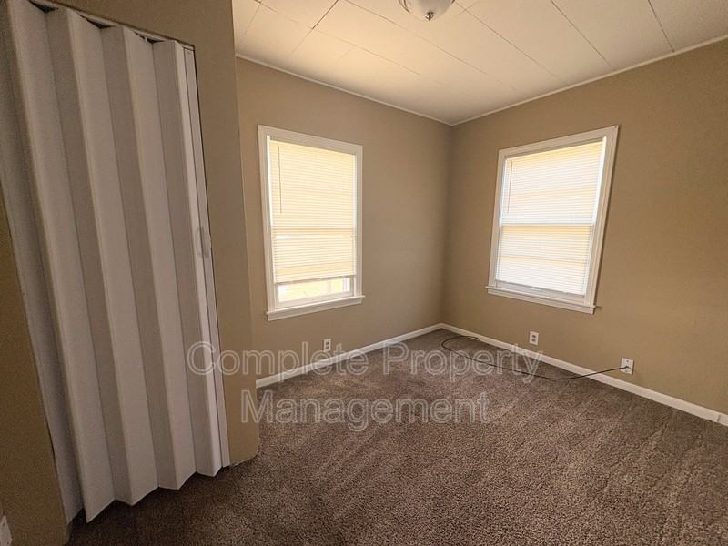 5604 Terrace O - Photo 5 of 10