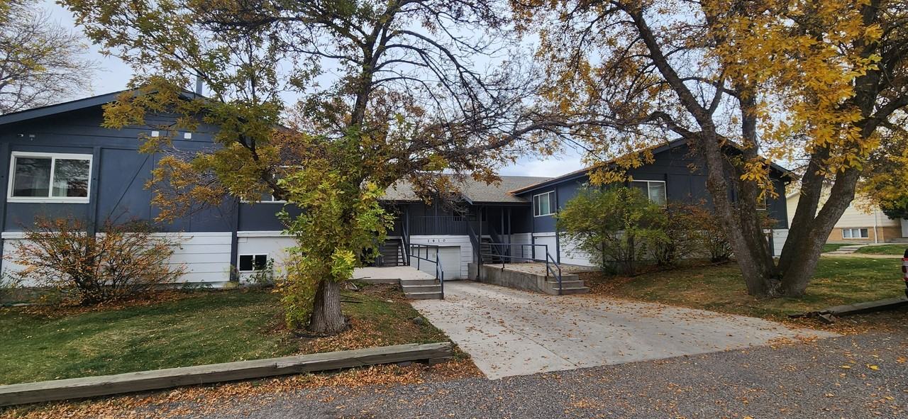 1610 Lloyd Street - Photo 2 of 4