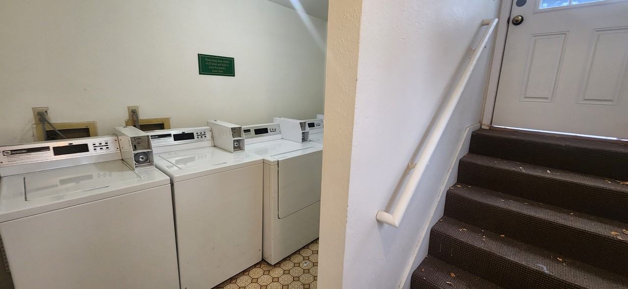 1610 Lloyd Street - Photo 4 of 4