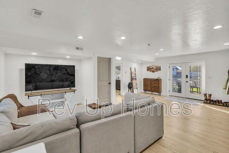 492 Es #BS - Photo 3 of 15