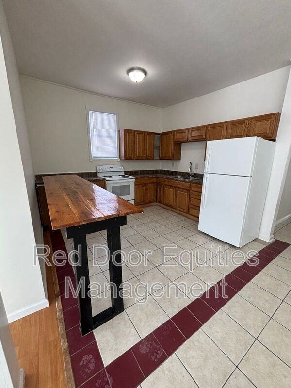 532 Washington Ave - Photo 2 of 13