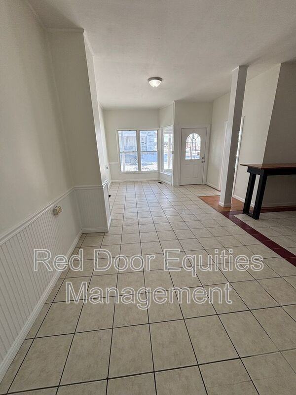 532 Washington Ave - Photo 4 of 13