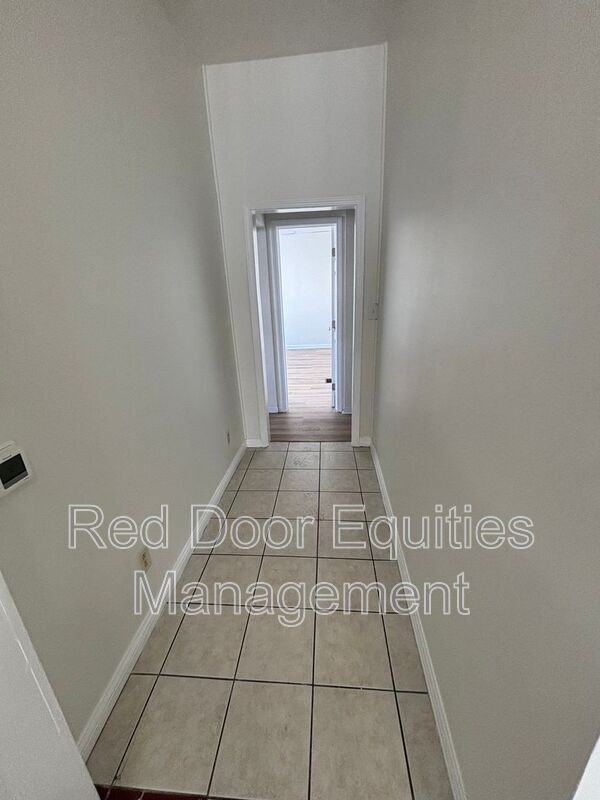 532 Washington Ave - Photo 7 of 13