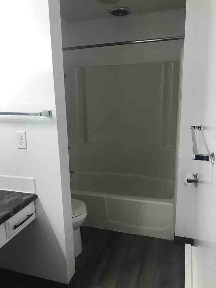 1000 Croghan Street - Photo 6 of 8