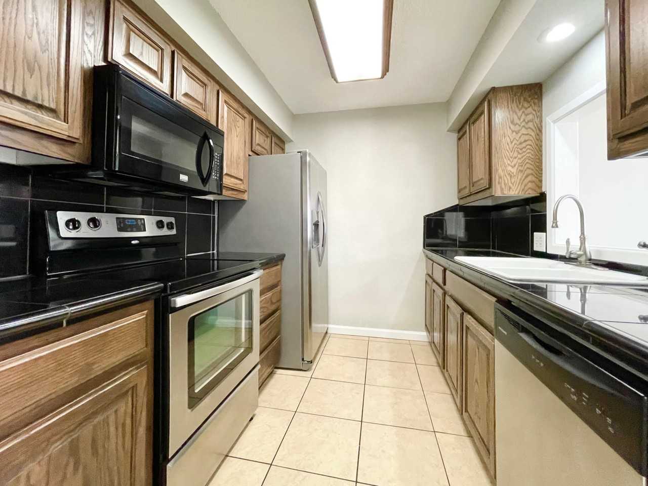 Briarwood Village Apartments - Photo 2 of 50