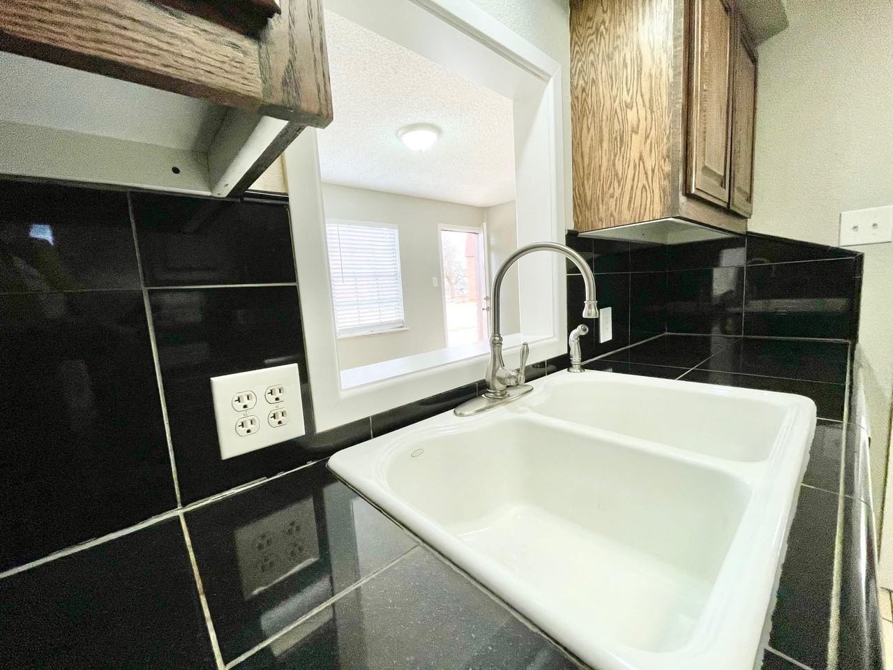 Briarwood Village Apartments - Photo 3 of 50