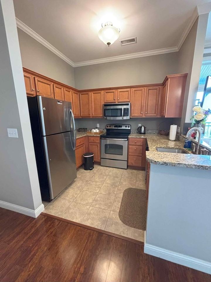 Lofts at 308 Ninth Apartments - Photo 5 of 15