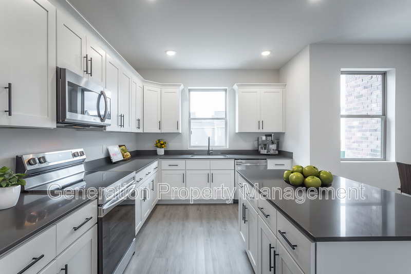 1825 S Watkins St - Photo 7 of 17