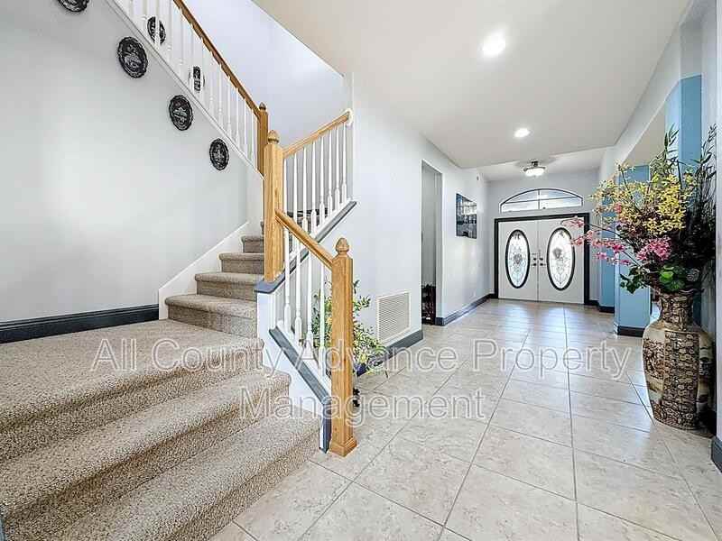 2679 Lakebreeze Ln S - Photo 5 of 21