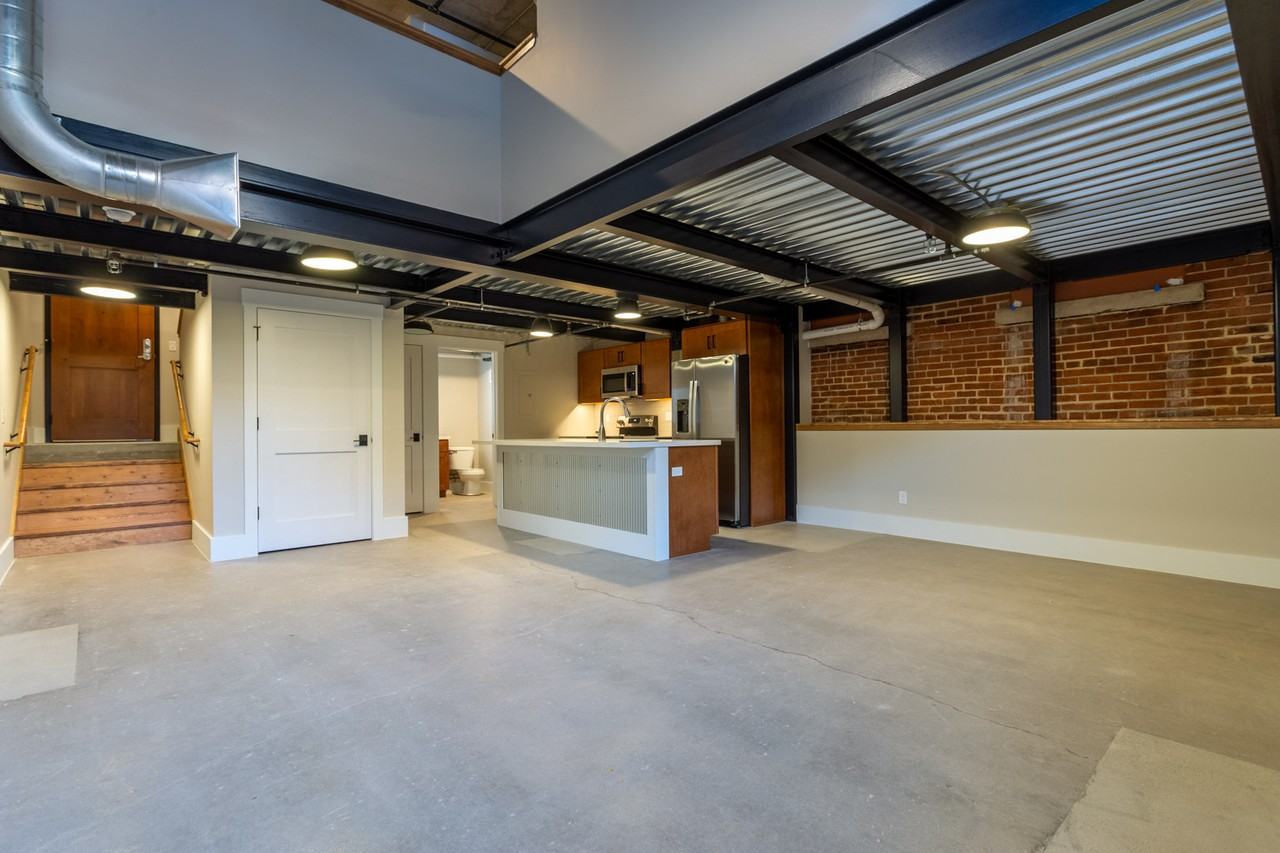 220 E. 9th Street - Photo 3 of 50