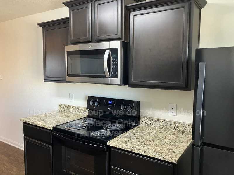 12207 Siragusa - Photo 4 of 14