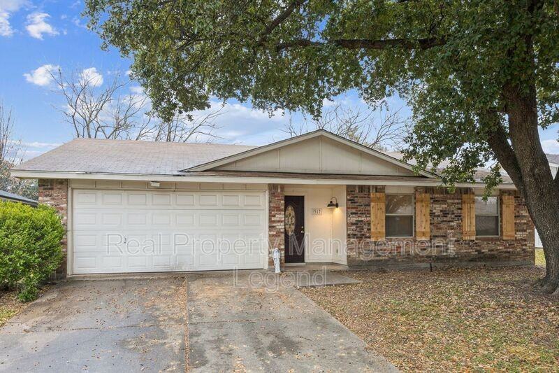 317 E Grenoble Dr - Photo 2 of 24