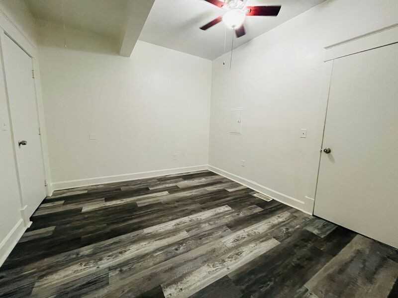 517 W Maple Ave #1C - Photo 6 of 9