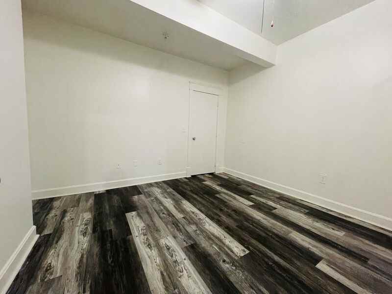 517 W Maple Ave #1C - Photo 7 of 9