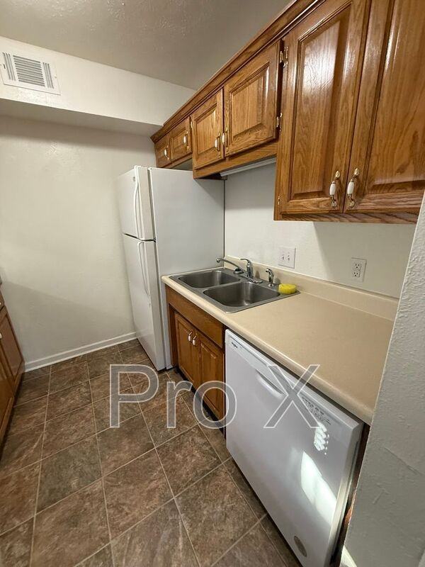 124 E Highland Ave #1 - Photo 6 of 12