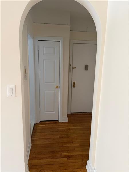 9319 Ridge Blvd #4 - Photo 2 of 8