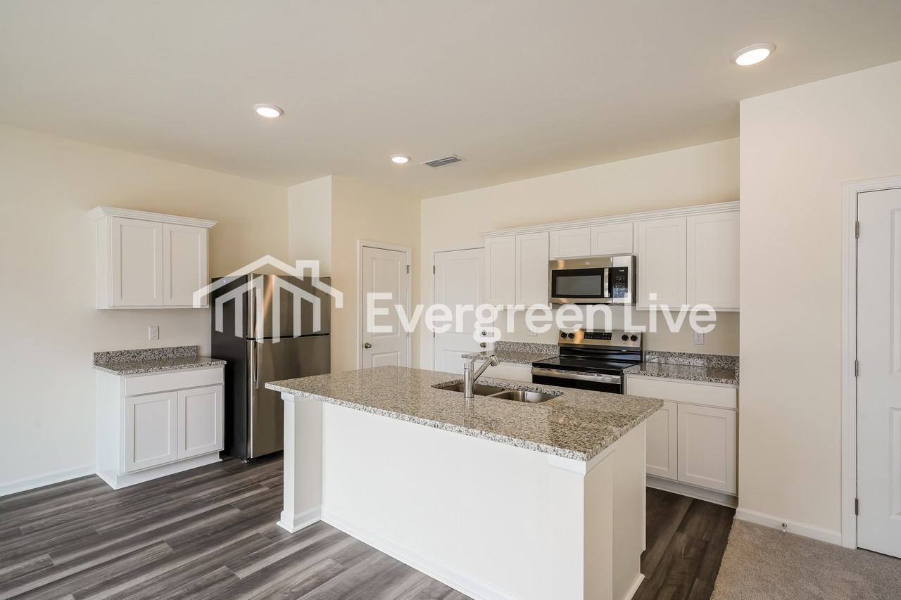 153 Snowdrop Ave - Photo 6 of 16