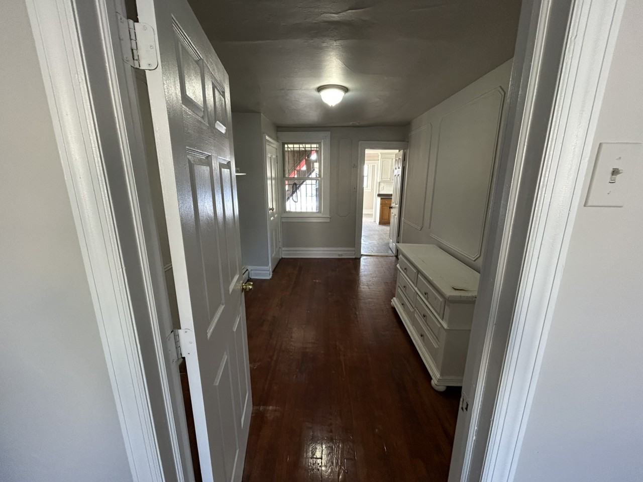 182 Walnut St - Photo 5 of 12