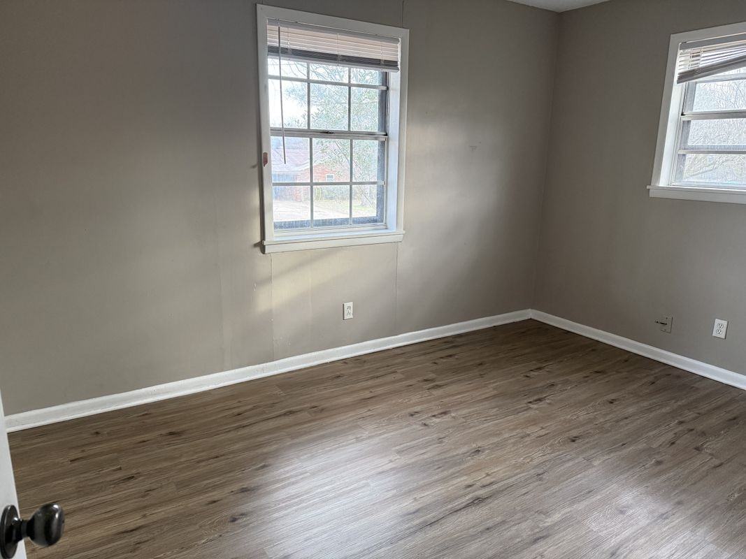 2403 Danny St - Photo 7 of 13