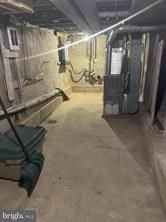 932 Walnut St - Photo 6 of 13