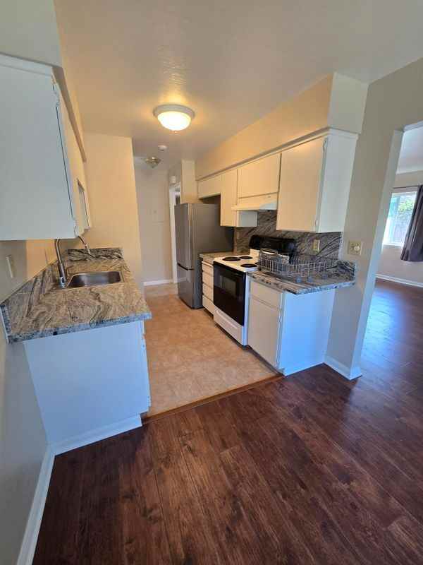 185 Wedgewood Ave - Photo 5 of 14