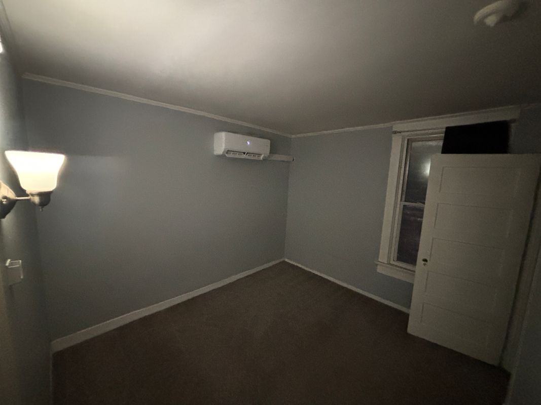 656 2nd Ave ##1 - Photo 4 of 10