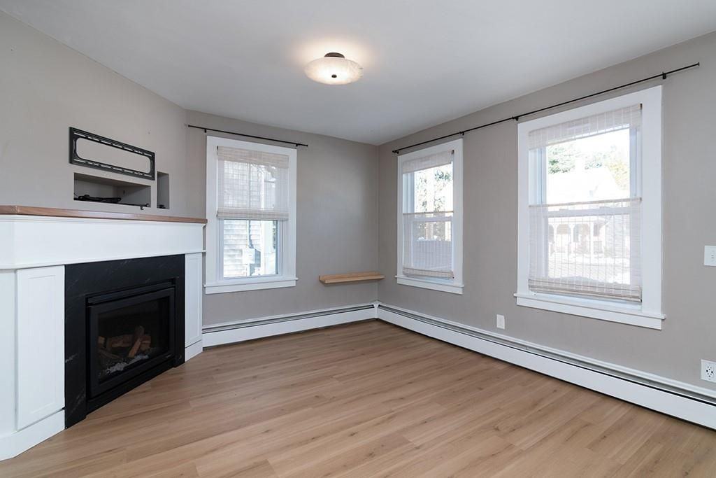 40 Mechanic St - Photo 7 of 19