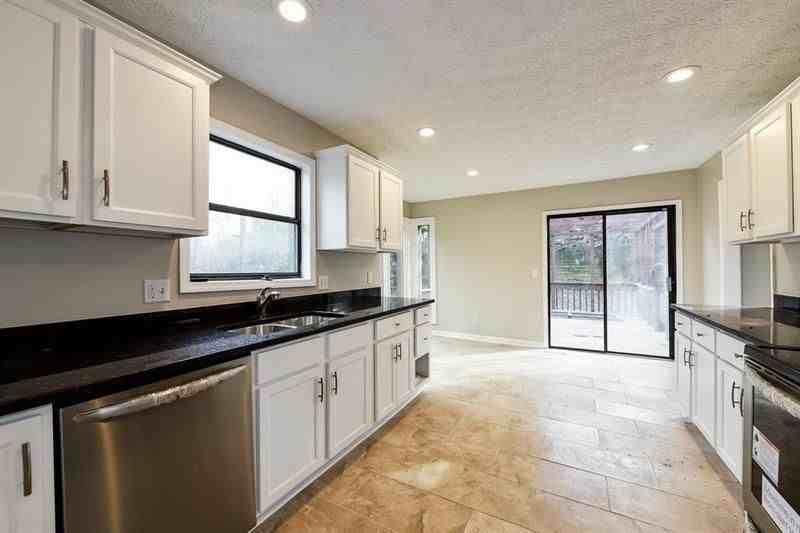 4330 Laurel Summit Ct Se - Photo 6 of 23