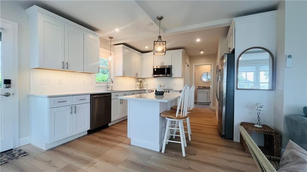 115 Wellington Ave ##1 - Photo 3 of 36