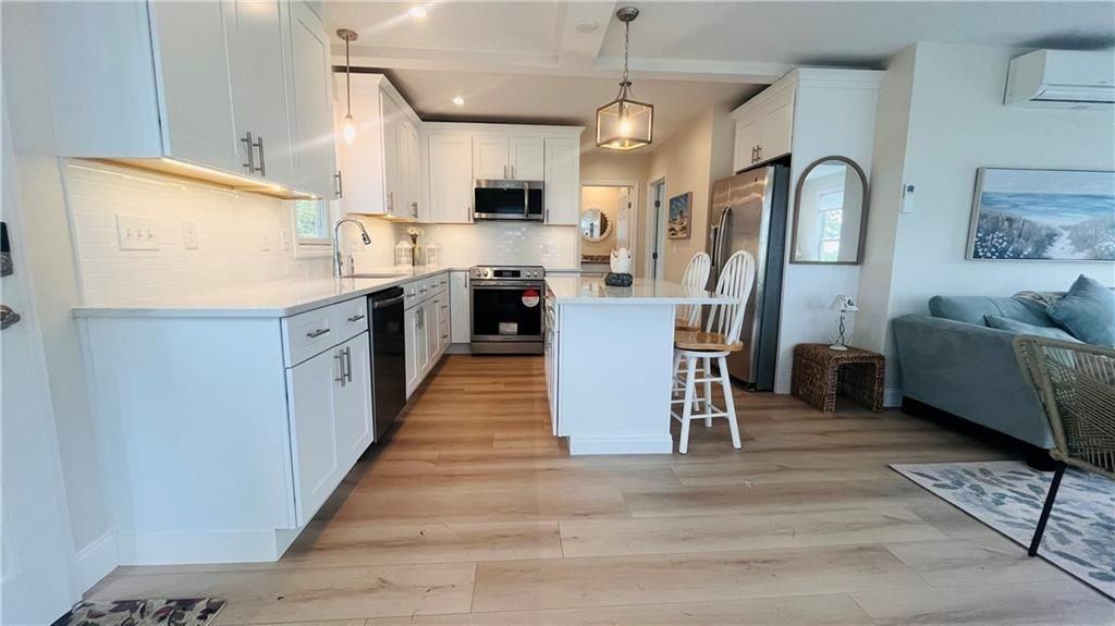 115 Wellington Ave ##1 - Photo 4 of 36