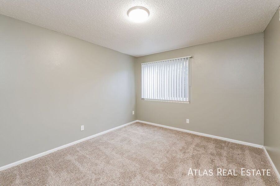 2610/2614 E Fountain Boulevard - Photo 7 of 50