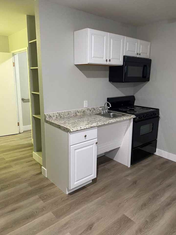 Aspen Village - Photo 4 of 15