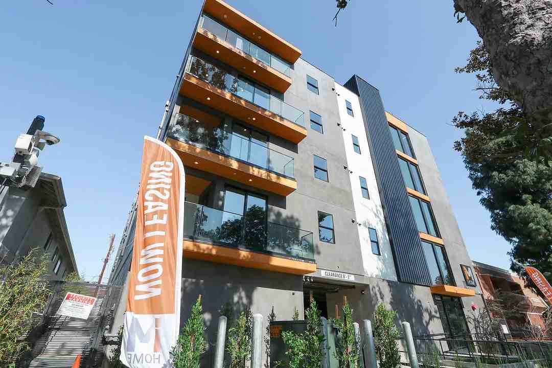 11155 Huston St - Photo 2 of 50